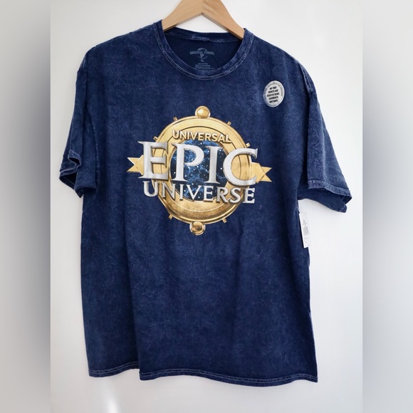 Epic Universe Emblem Adult T-Shirt Brand New XL Universal Studios - Picture 5 of 8